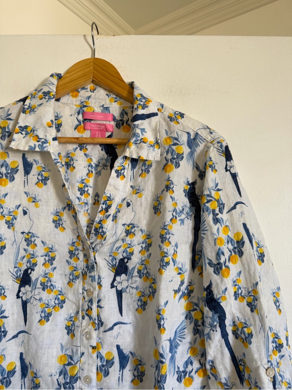 Isaac Mizrahi Linen White Animal Print Parrot Button Down Blouse size 1X EUC - Picture 5 of 7